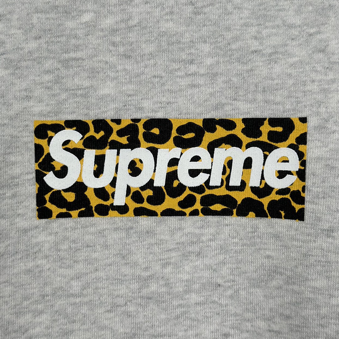 Suprem3 Shanghai Box Logo Hoodie