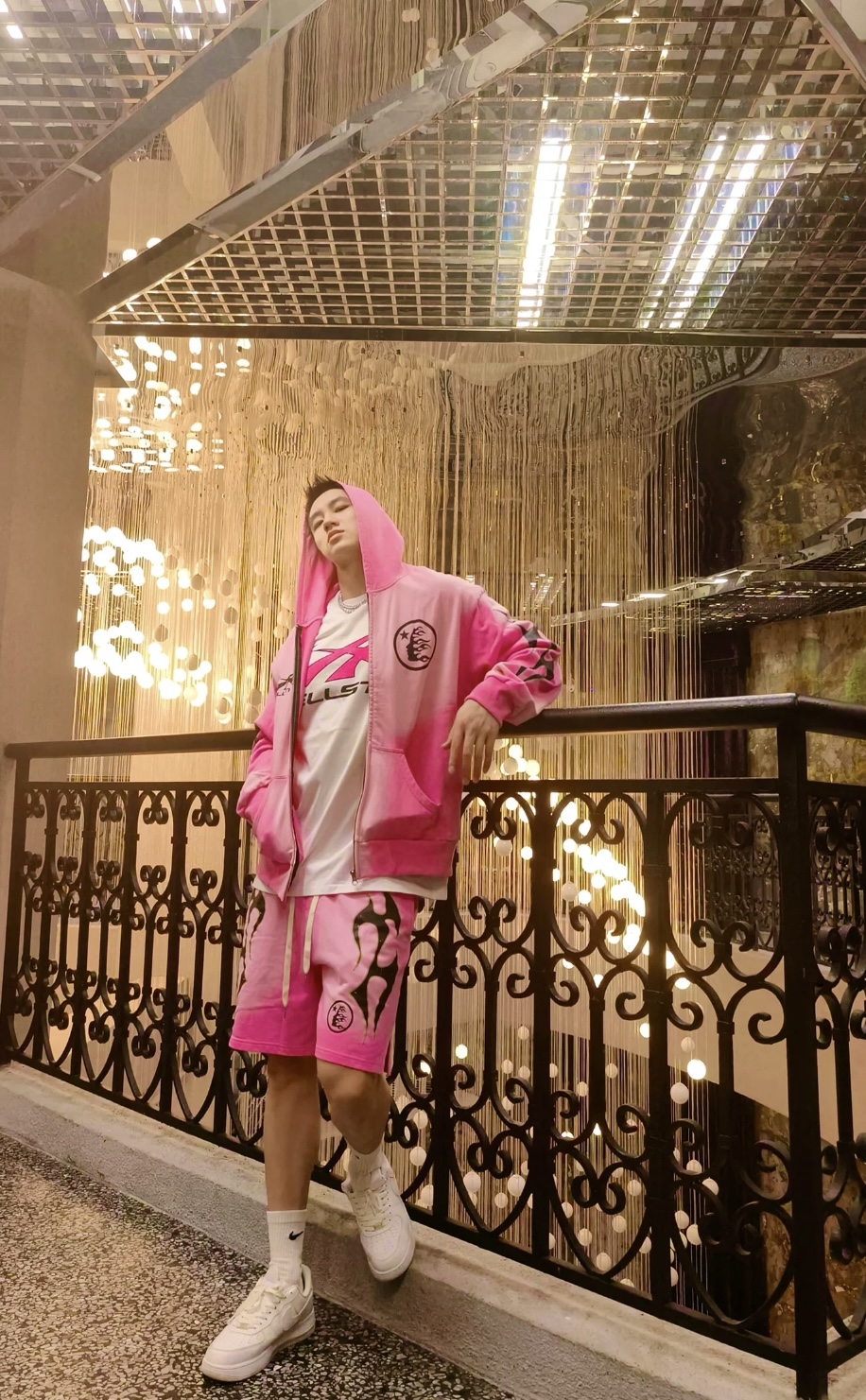 Hell$tar Studios vintage washed hoodie Pink