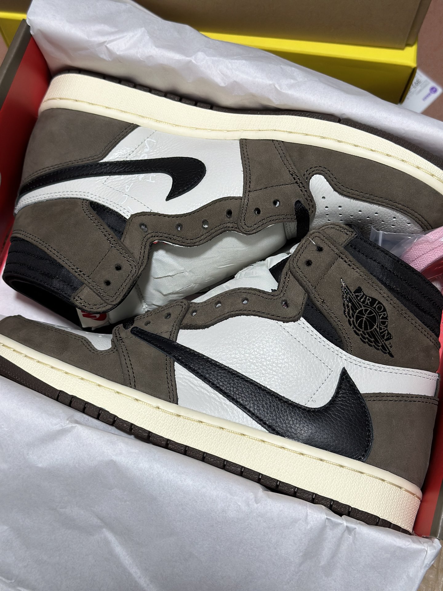 Jordan 1 Retro High OG SP Travis Scott Mocha