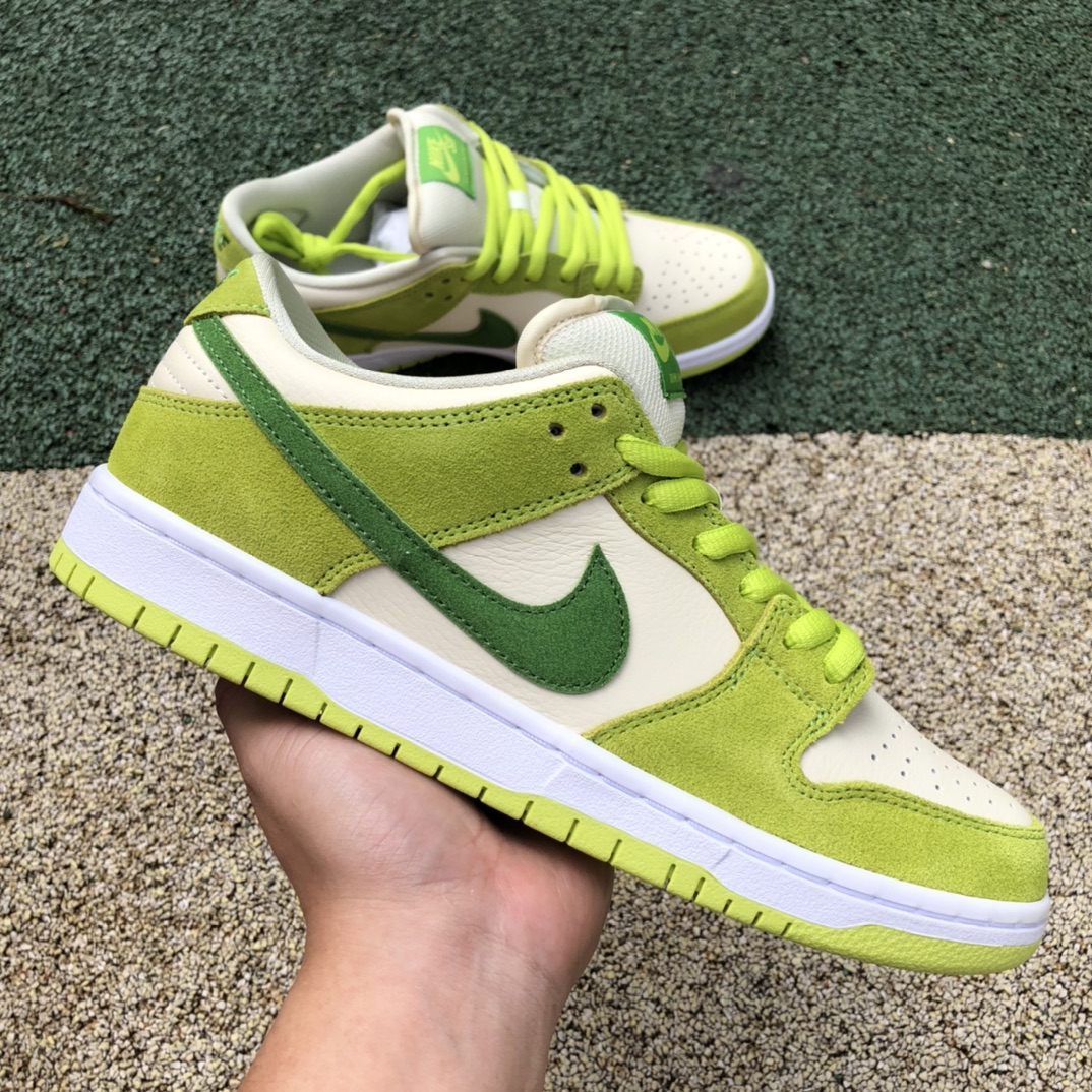 Nike SB Dunk Low Green Apple DM0807-300