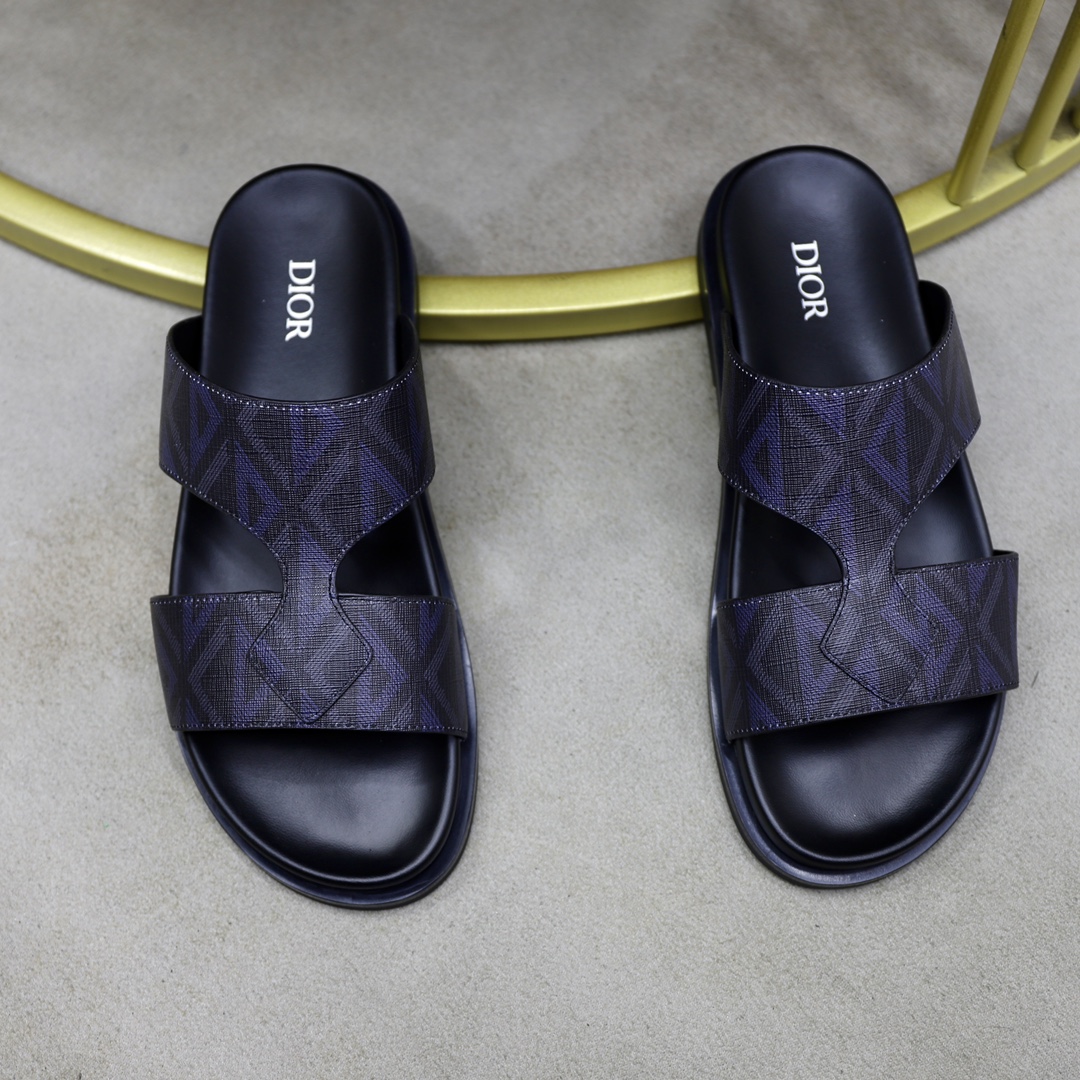 Dior Slides 04