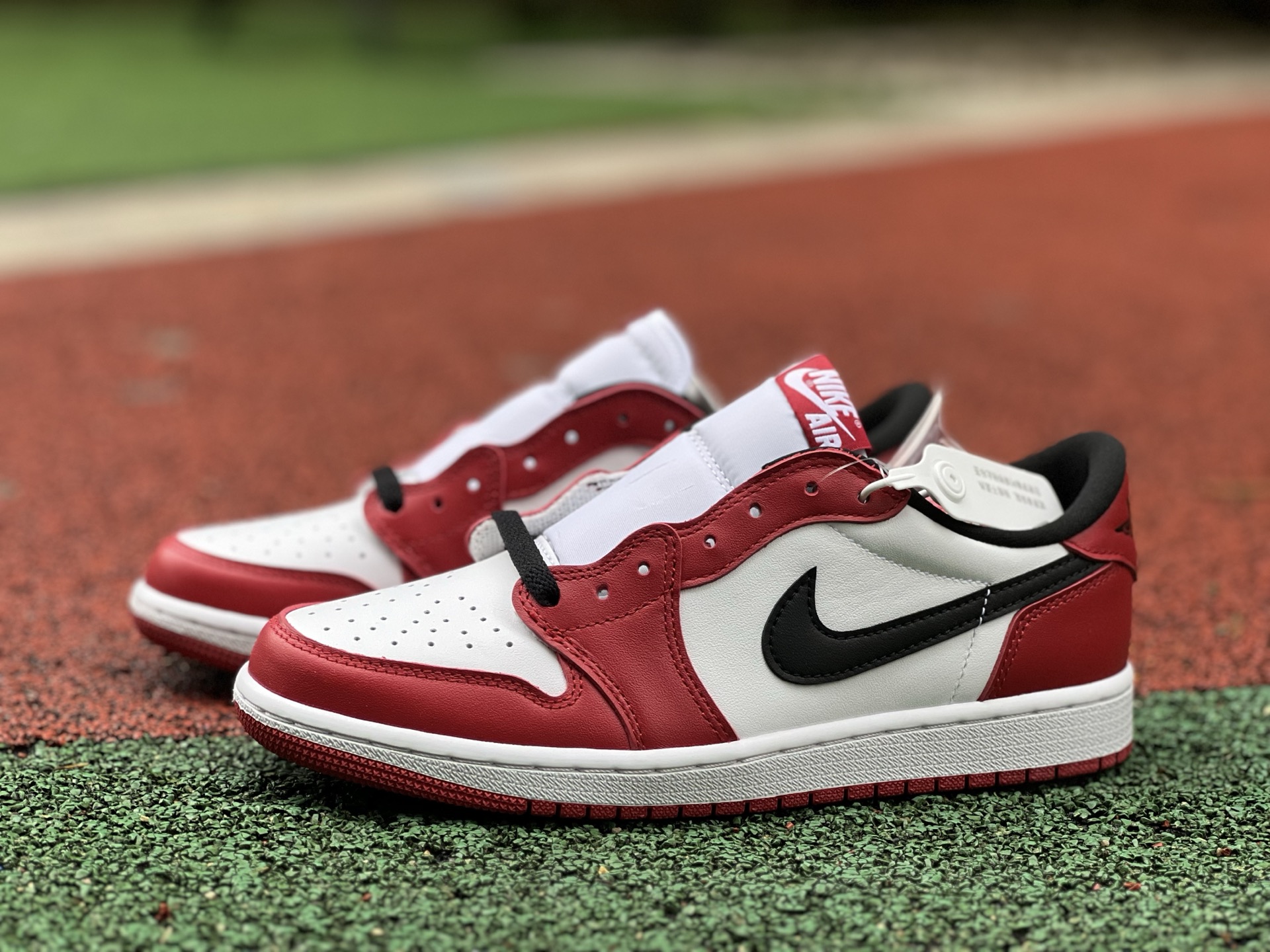 Jordan 1 Retro Low Chicago (2016) 705329-600