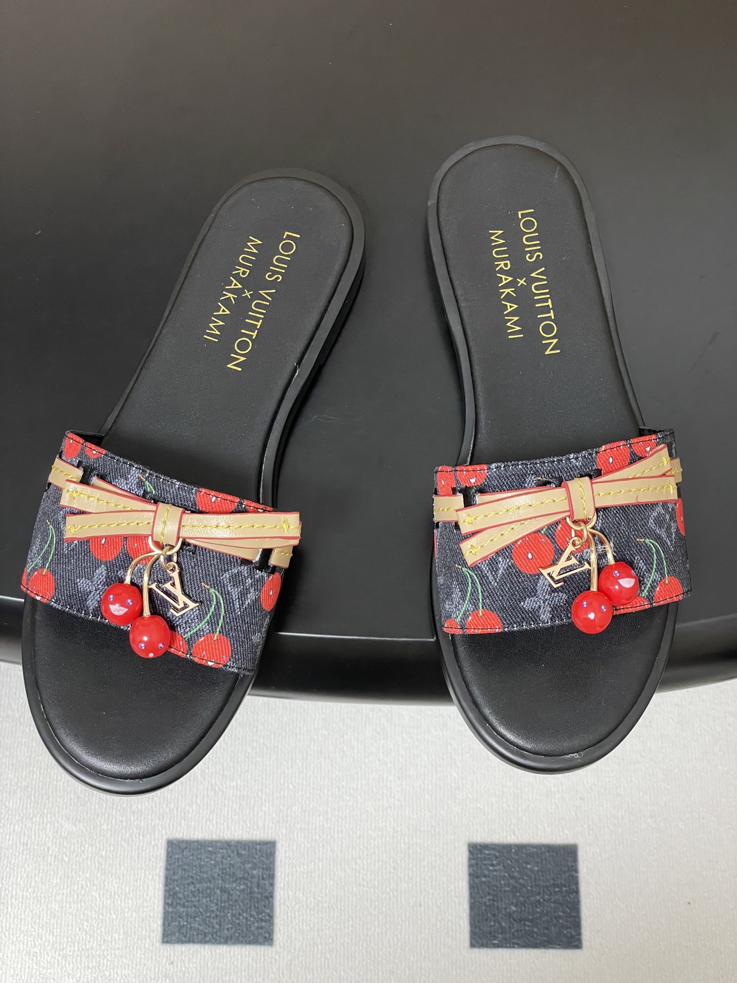 LV Sandals Women