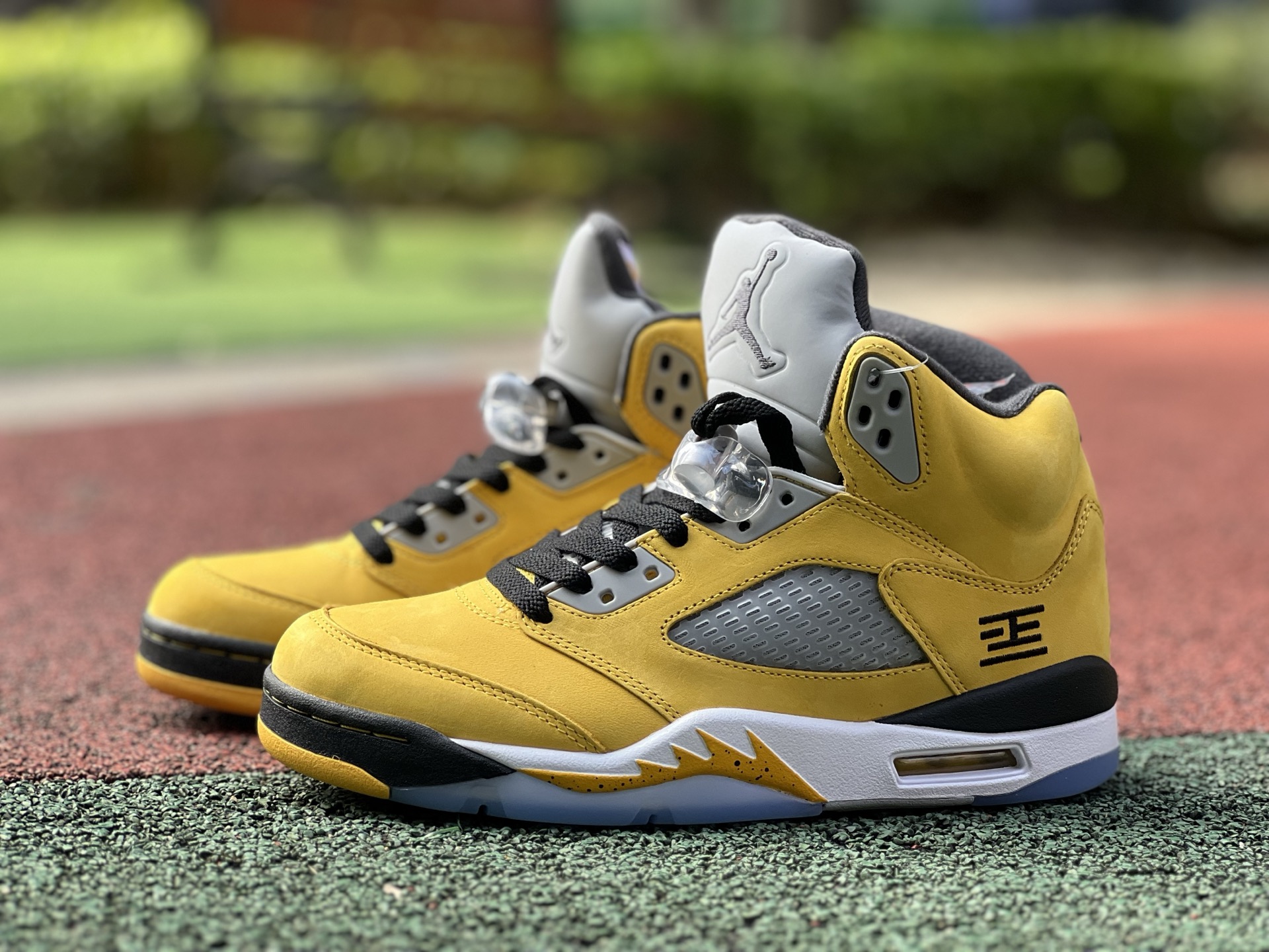 2025 Jordan 5  Tokyo IO3372-700