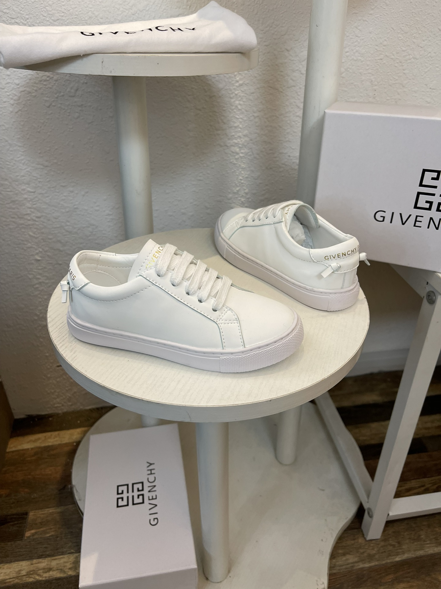 Kid shoes Givenchy