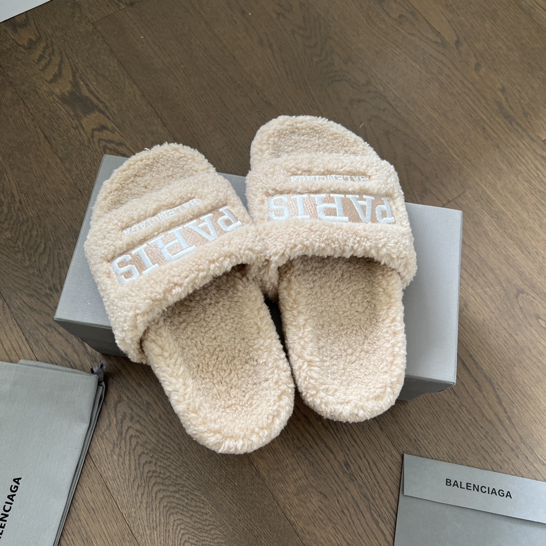 Balenciaga slides