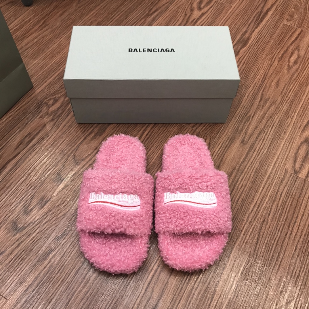 Balenciaga slides