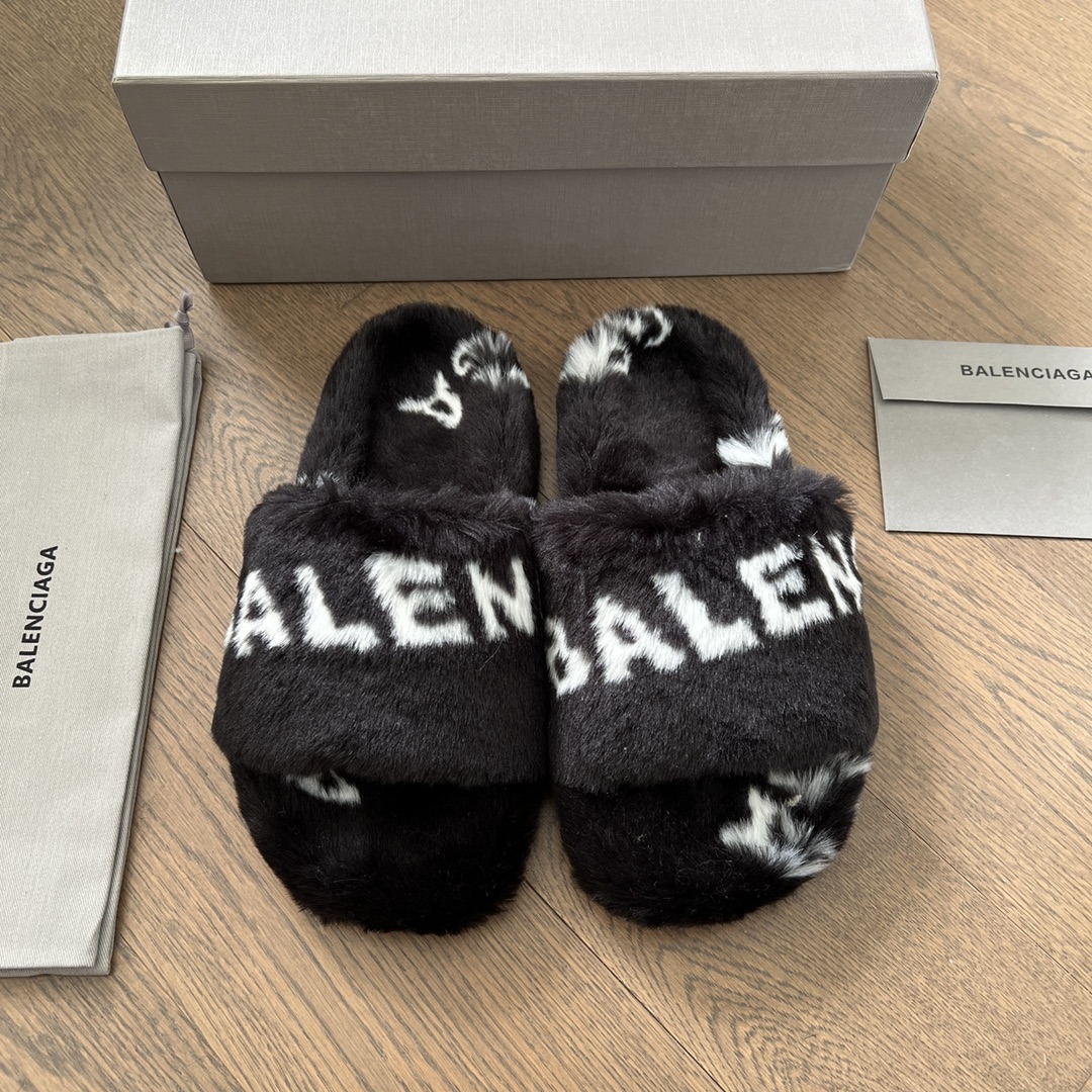 Balenciaga slides