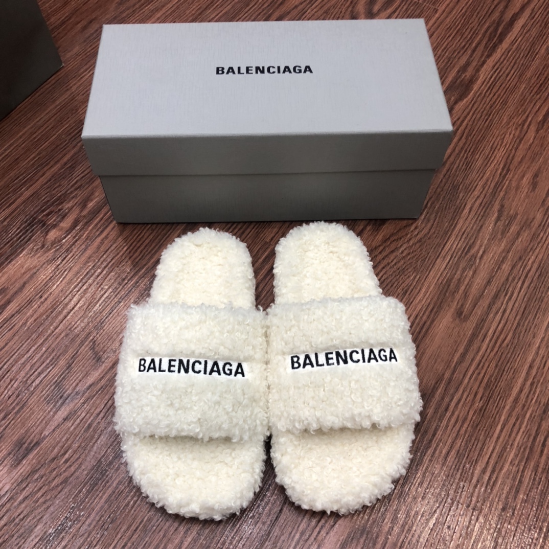 Balenciaga slides
