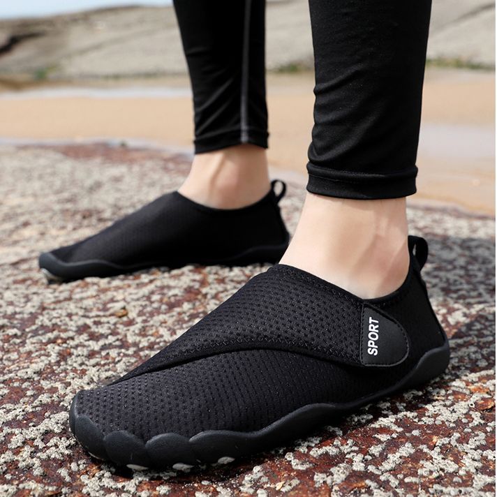 Indoor skipping shoes, silent running shoes, fitness shoes, soft sole non-slip training shoes, running yoga squat shoes, beach shoes