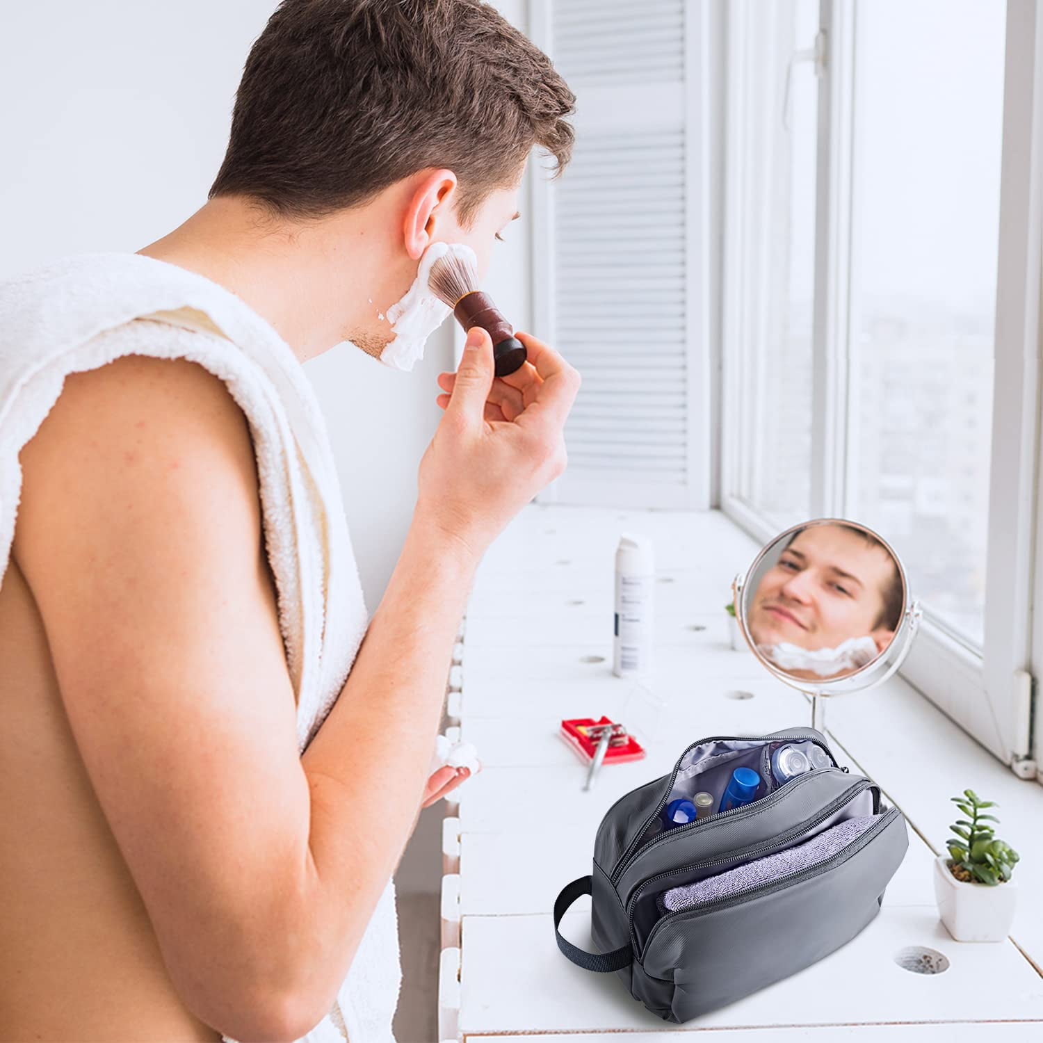 BAGSMART Basic Toiletry Bag for Men & Women, Travel Makeup Cosmetic Bag, Water-resistant Dopp Kit Shaving Pouch Organizer for Toiletries Accessories, Gray