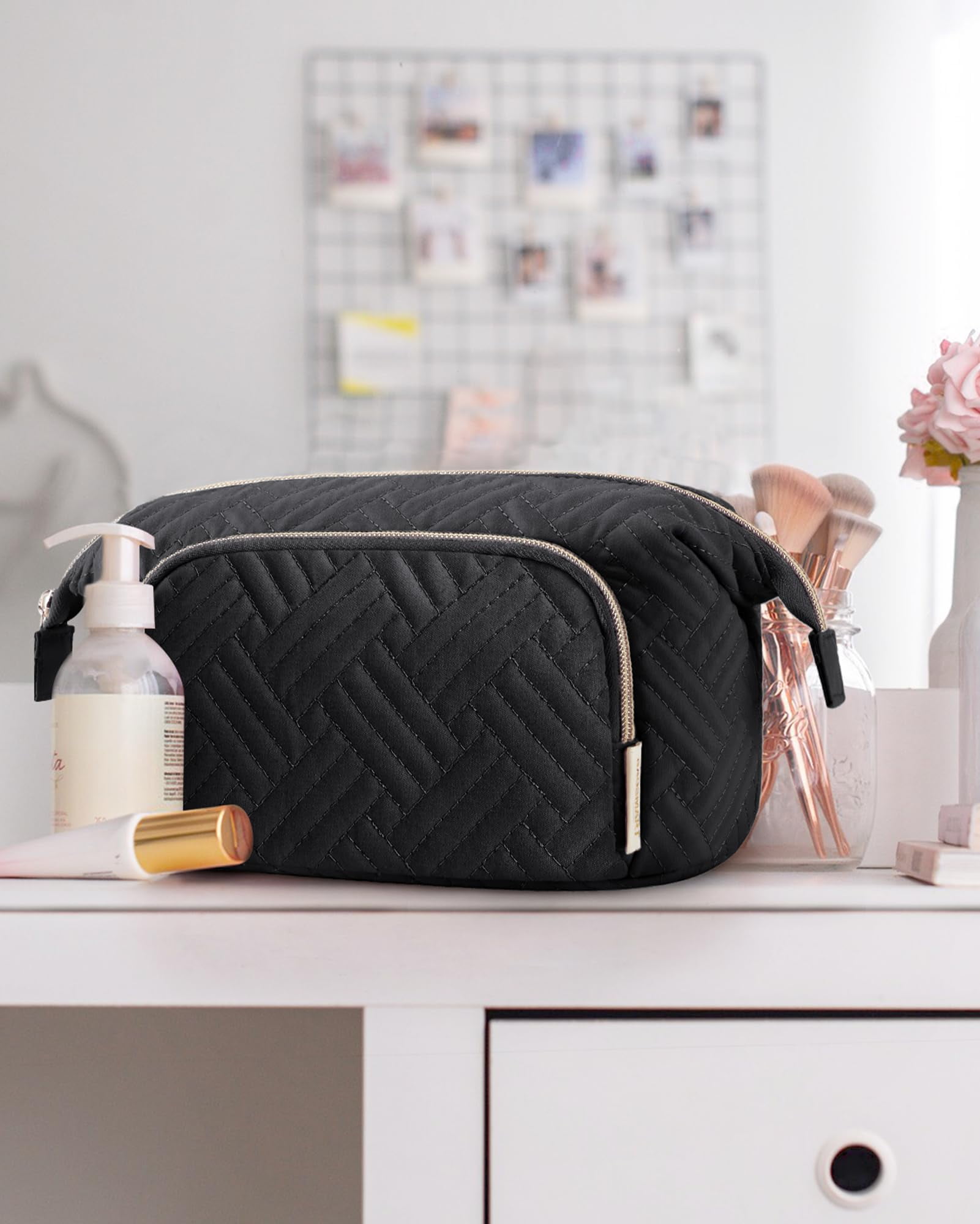 BAGSMART Makeup Bag Cosmetic Pouch, Large Capacity Travel Toiletry Bag Organizer Case for Lipsticks Electonic Accessories, Waterproof, Portable, Multifunction, Women and Girls, Basic-Black