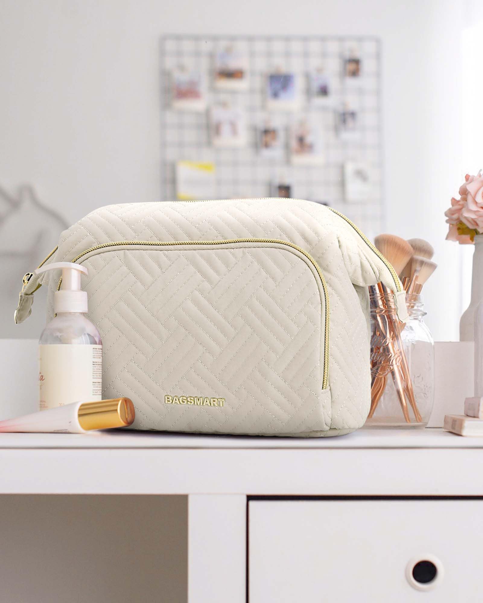 BAGSMART Large Size Makeup Bag Cosmetic Pouch, Travel Toiletry Bag Organizer Case for Lipsticks Electonic Accessories, Waterproof, Portable, Multifunction, Women and Girls, Beige