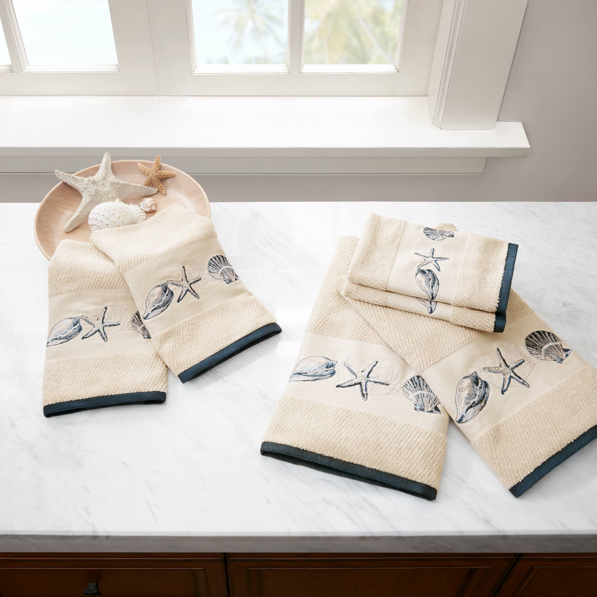 Madison Park Bayside Embroidered Cotton Jacquard 6 Piece Towel Set - MP73-4967 Blue