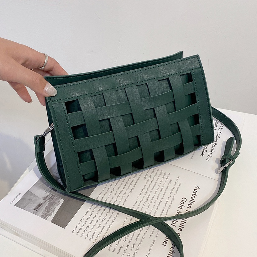 Korean Style Solid Color Woven Oneshoulder Messenger Bag