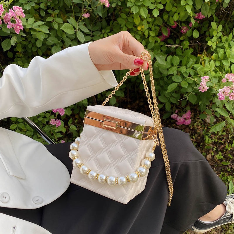New Metal Buckle Chain Messenger Geometric Bag