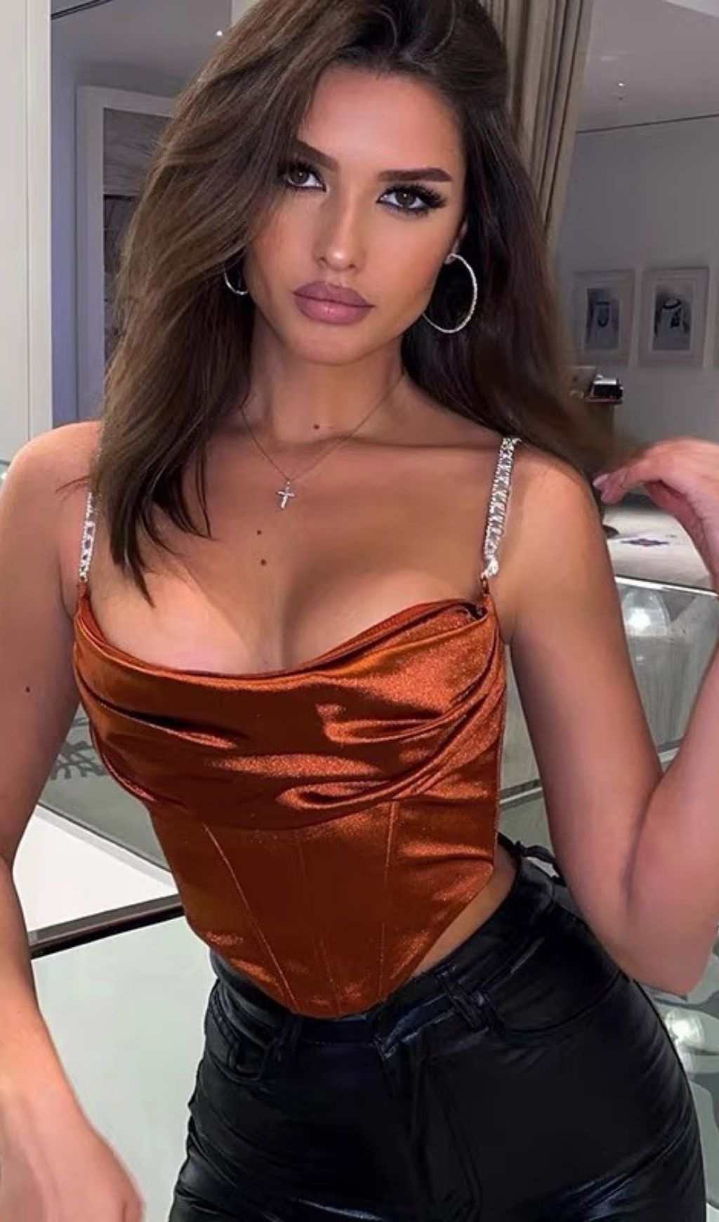 SEXY SLEVEELESS TANK TOP WITH A CORSET