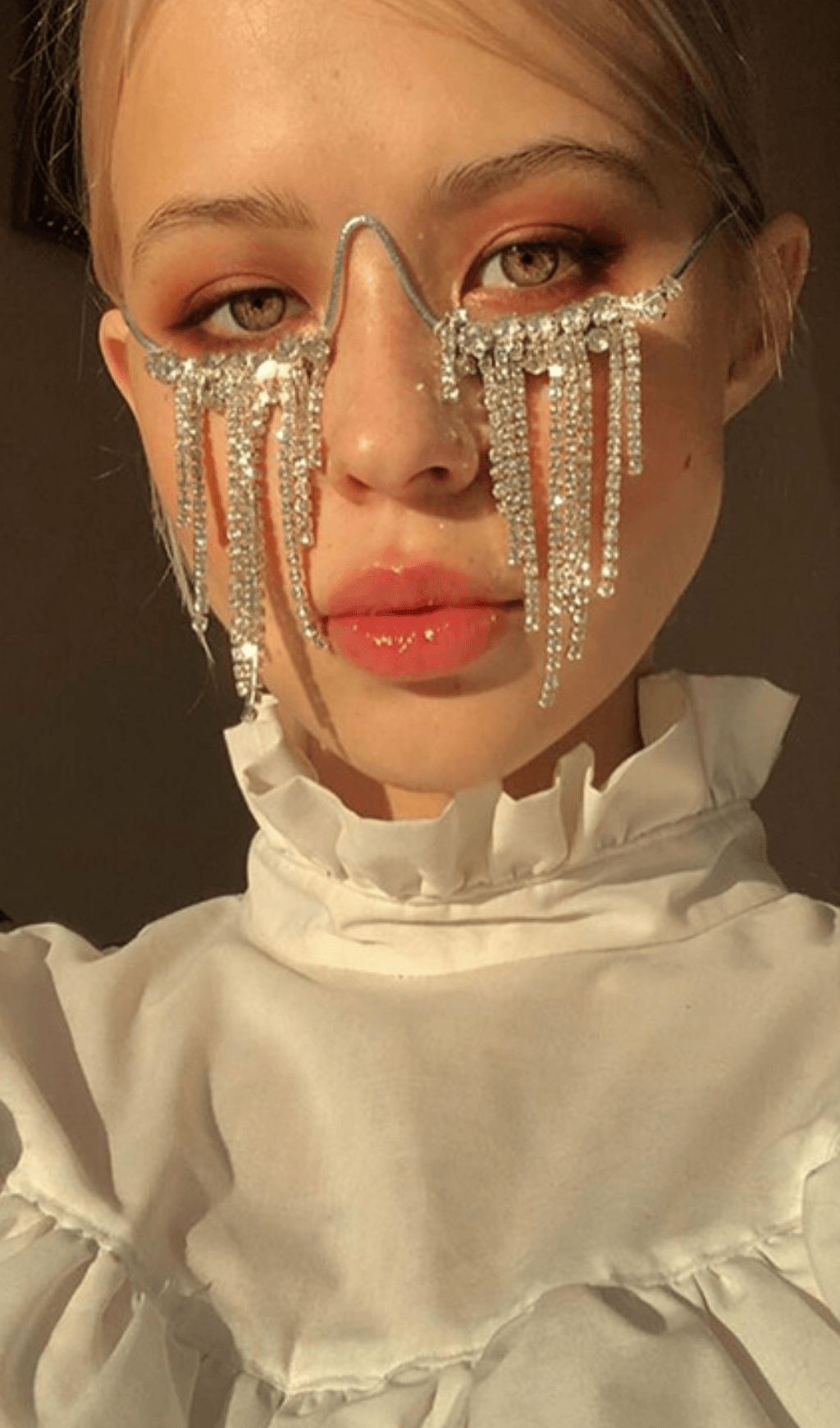 Long fringed rhinestone pendulum glasses