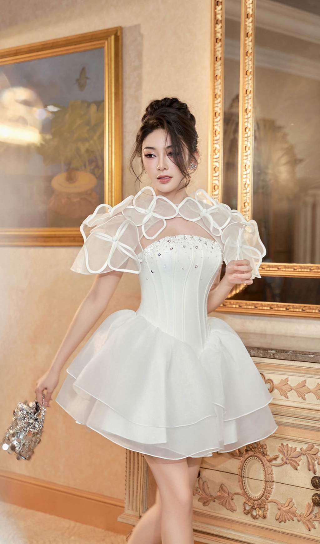 WHITE FLORAL MINI DRESS