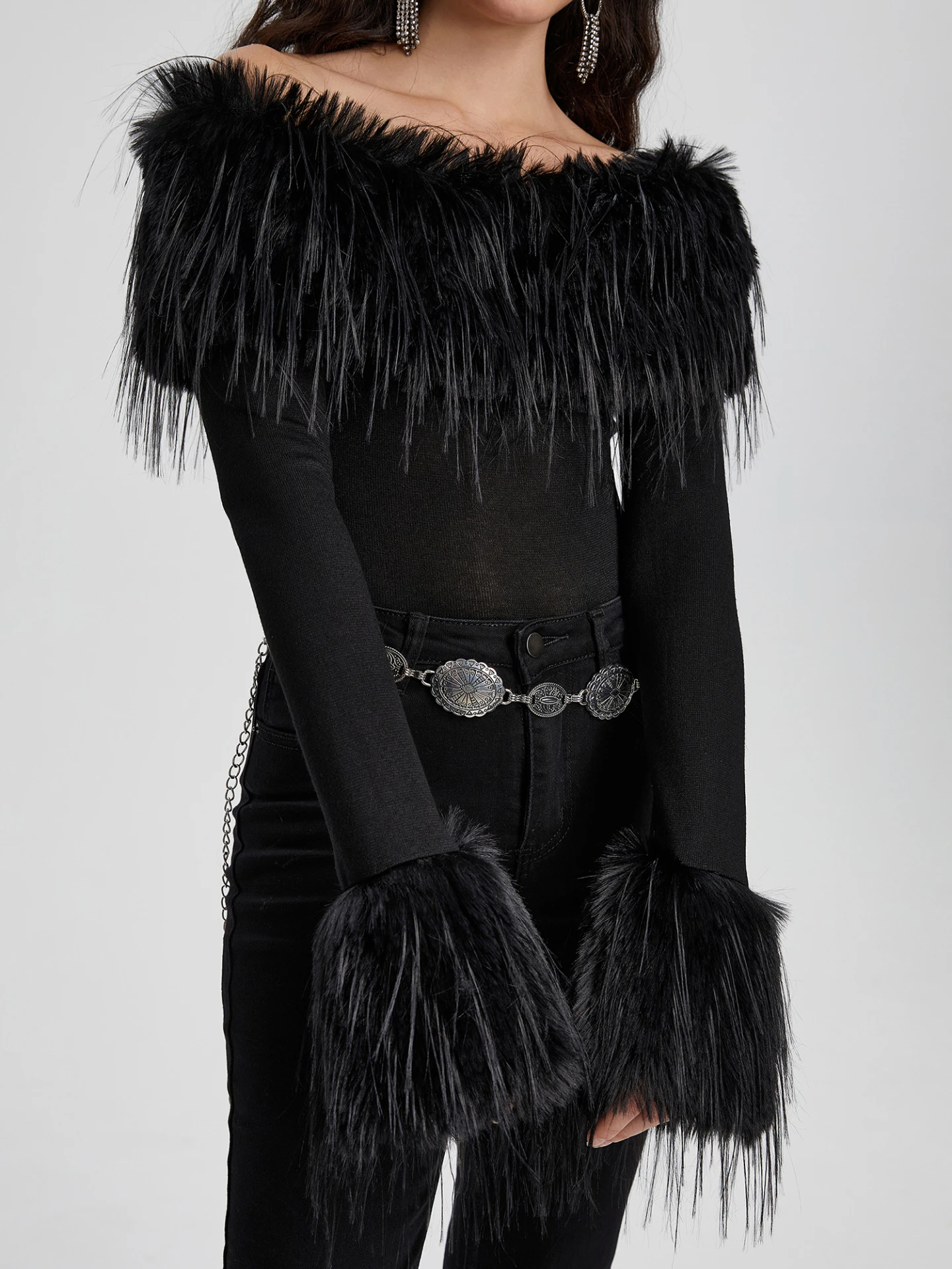 Sheer Pullover T-Shirt in Black