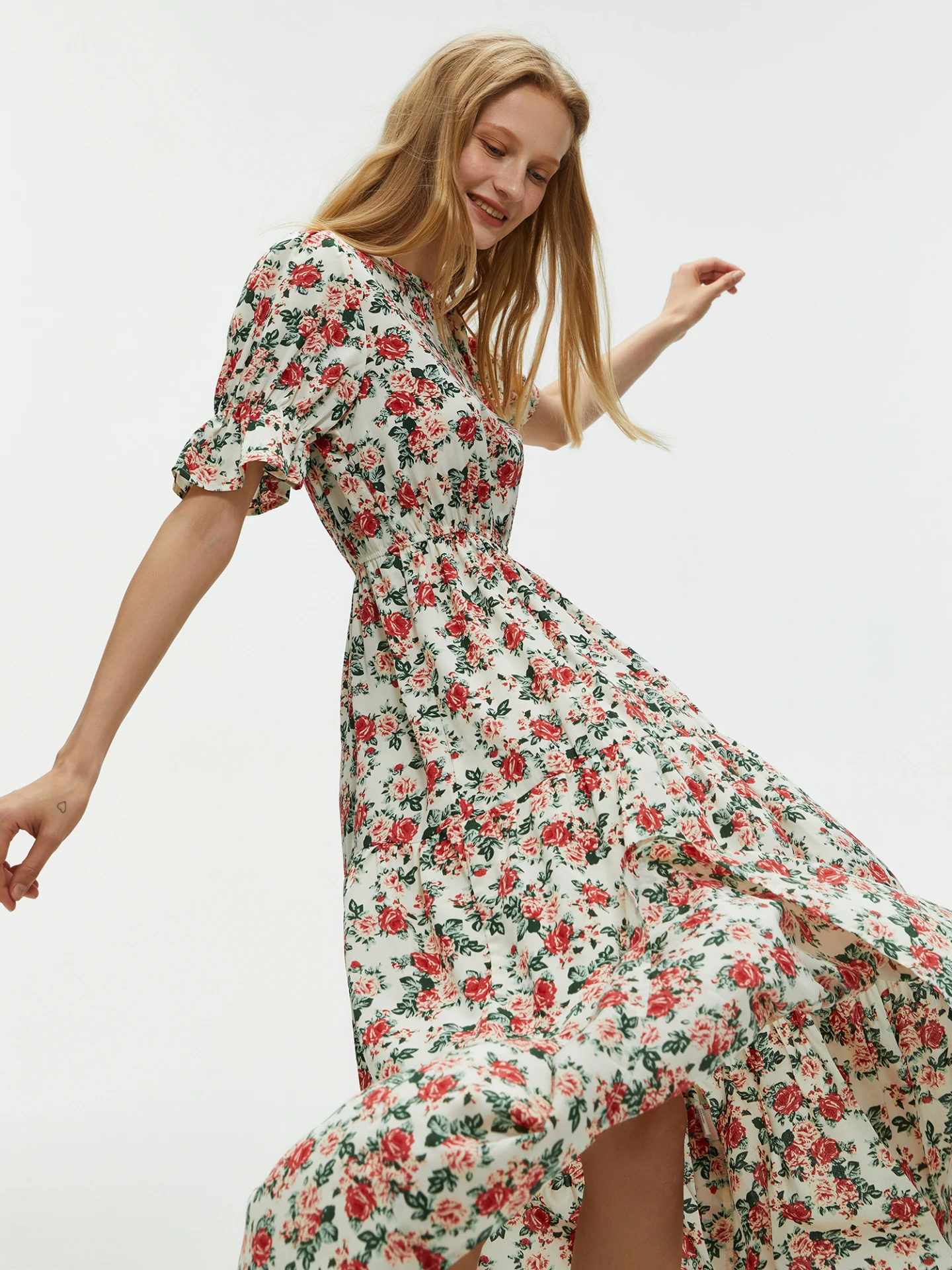 Floral Print Ruffled Long Dress in White-Red