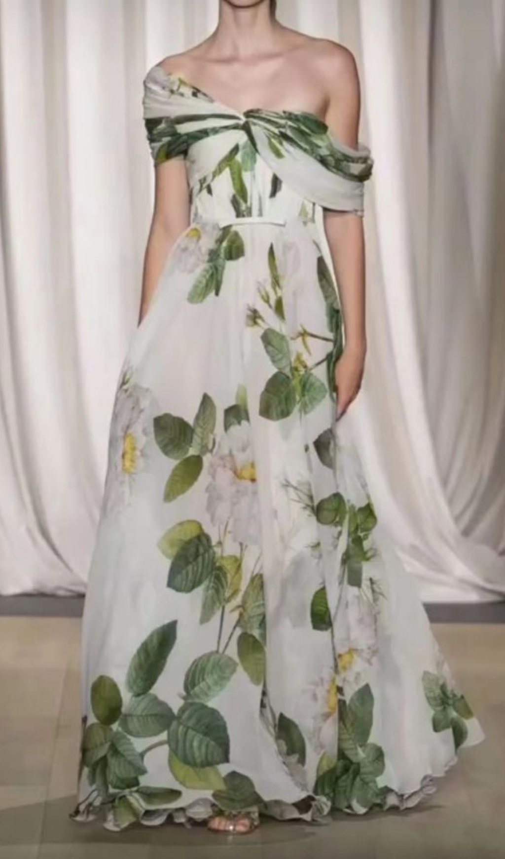 SLEEVELESS GREEN PRINTED BATEAU NECKLINE OFF-SHOULDER TUBE TOP MAXI DRESS