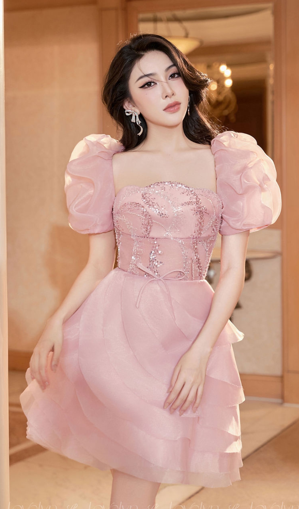 PUFF SLEEVE MINI DRESS IN PINK