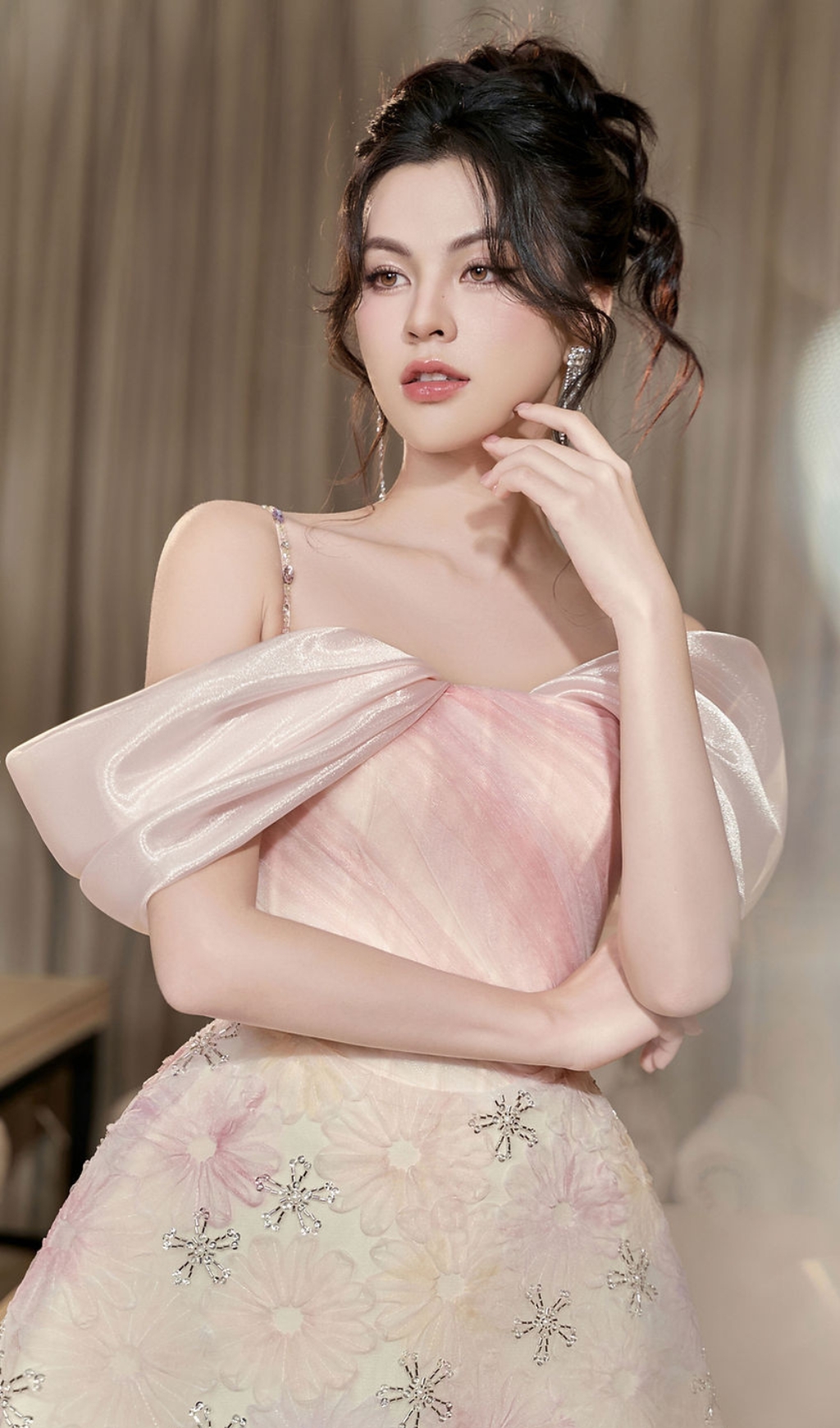 FLOWER JACQUARD MINI DRESS IN PINK