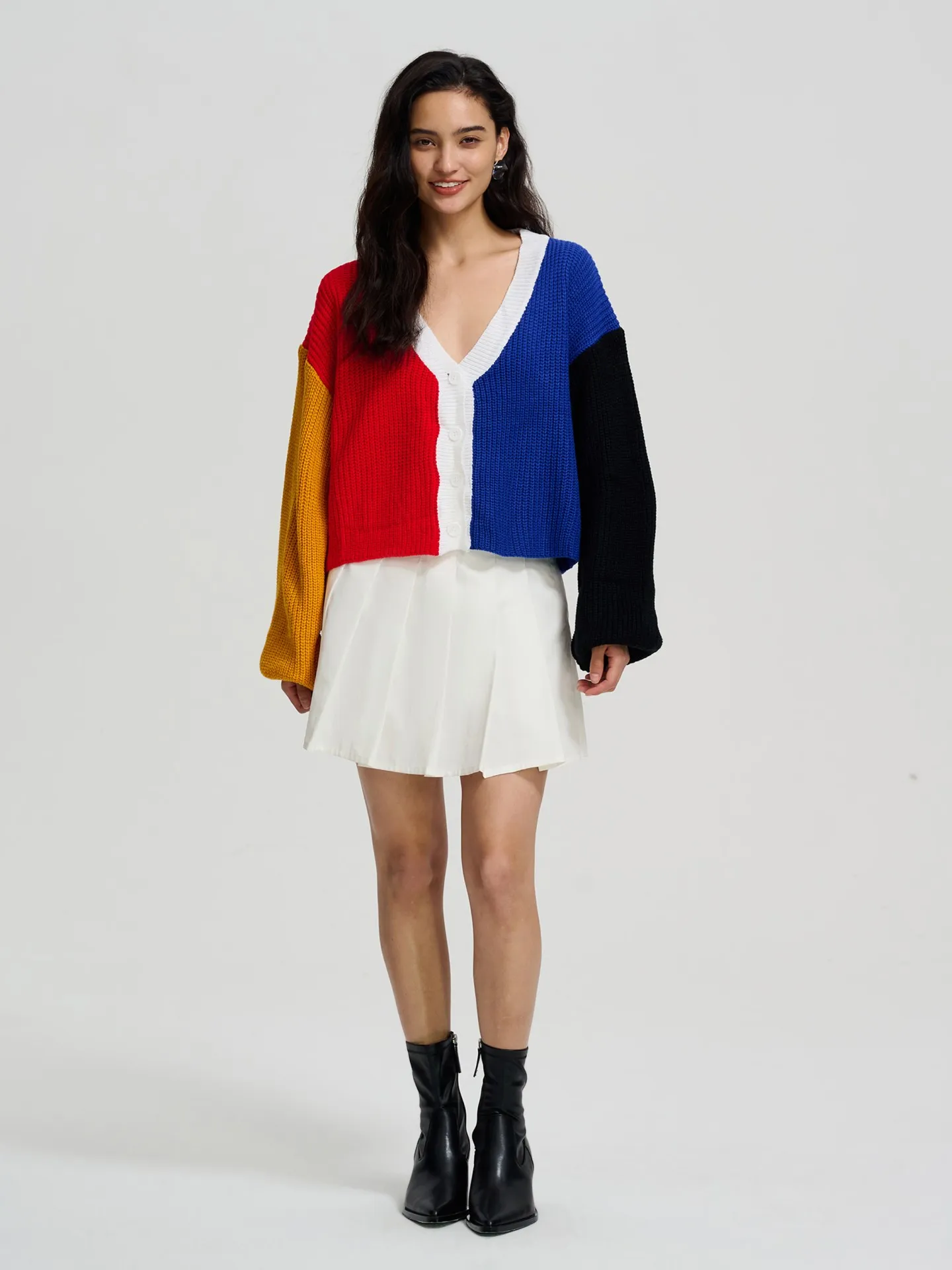Buttoned Knit Cardigan in Blue-Red