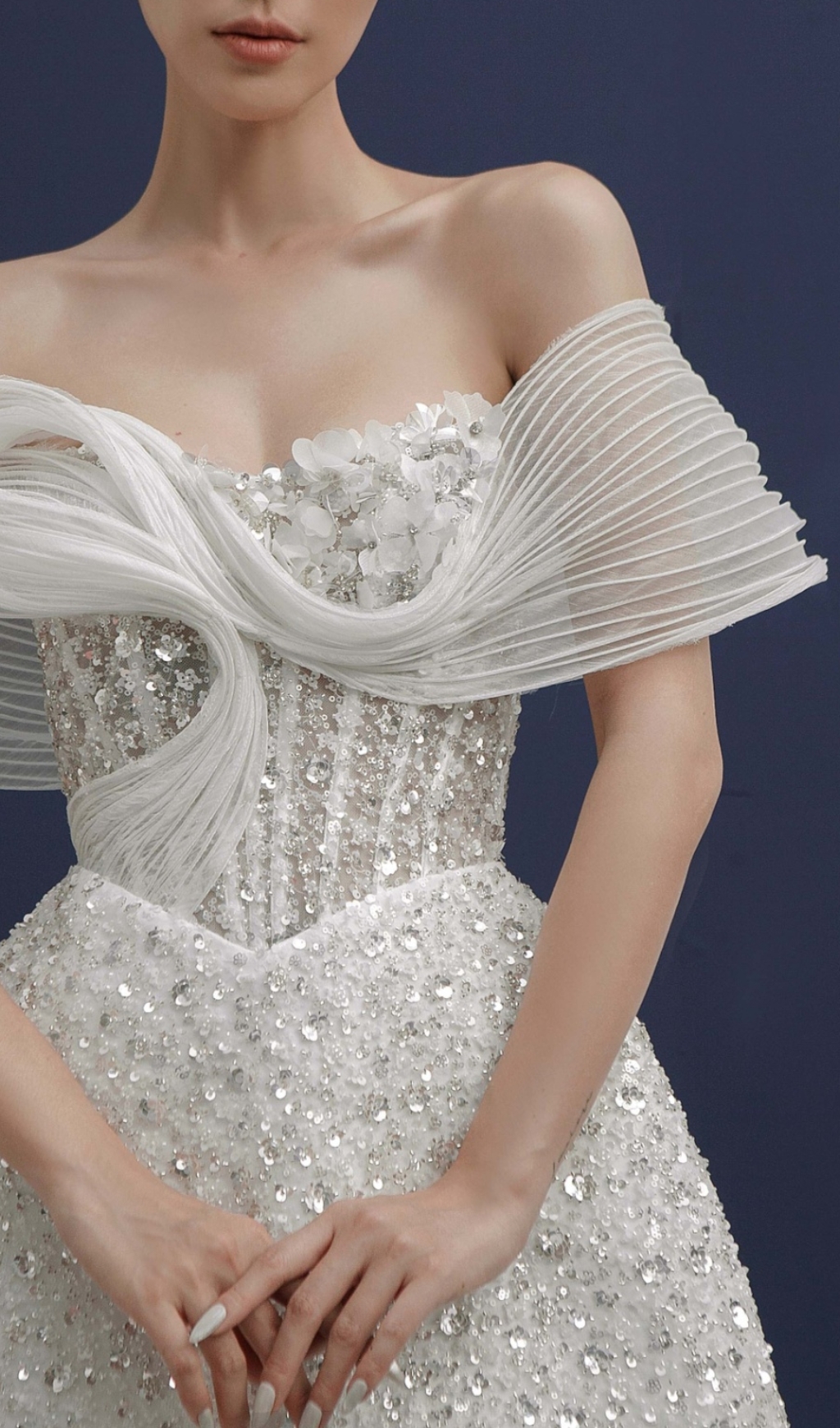 EMBELLISHED STRAPLESS MINI DRESS