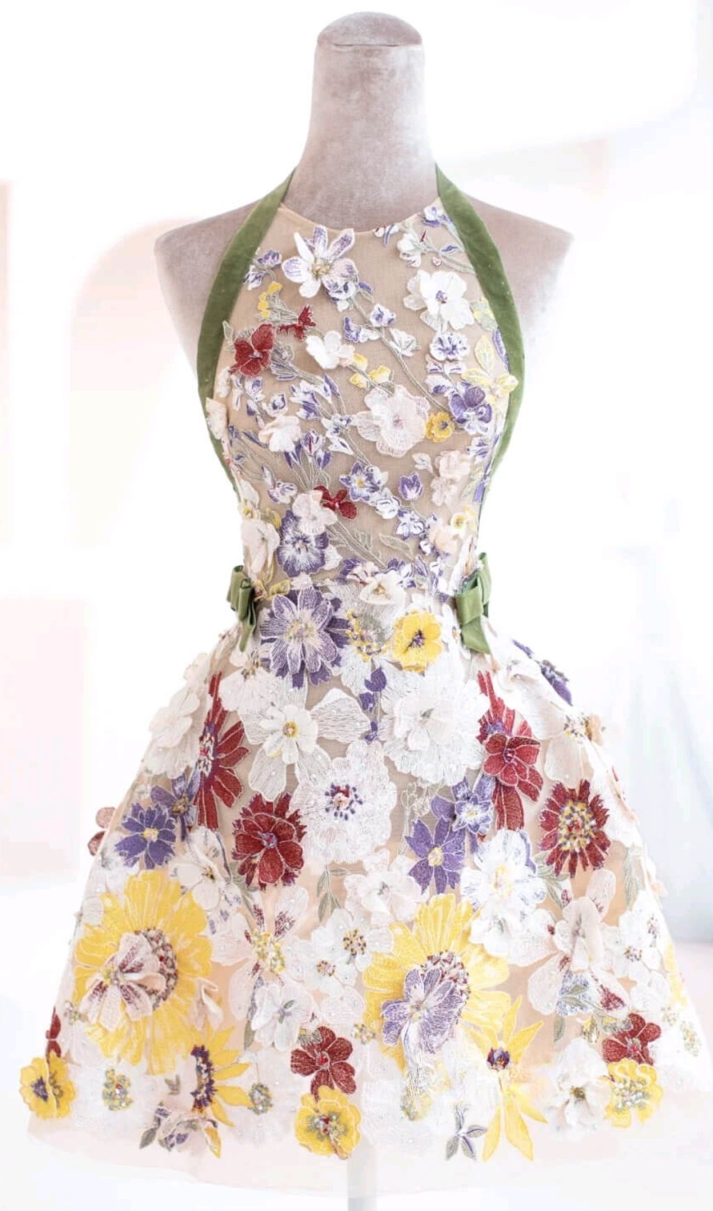 Multi-colored 3D Flower Halter Short Prom Dress