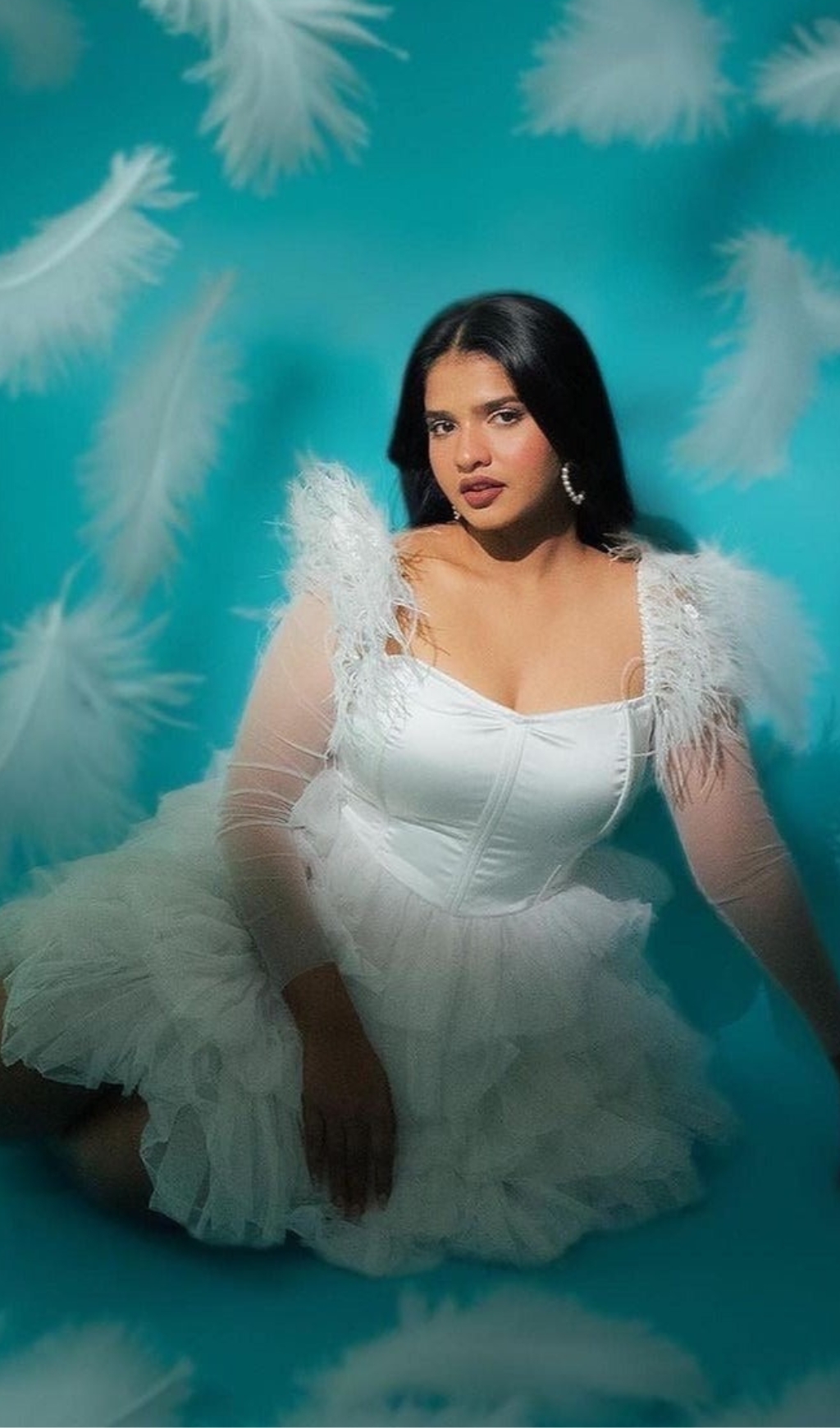 WHITE CORSET MINI DRESS