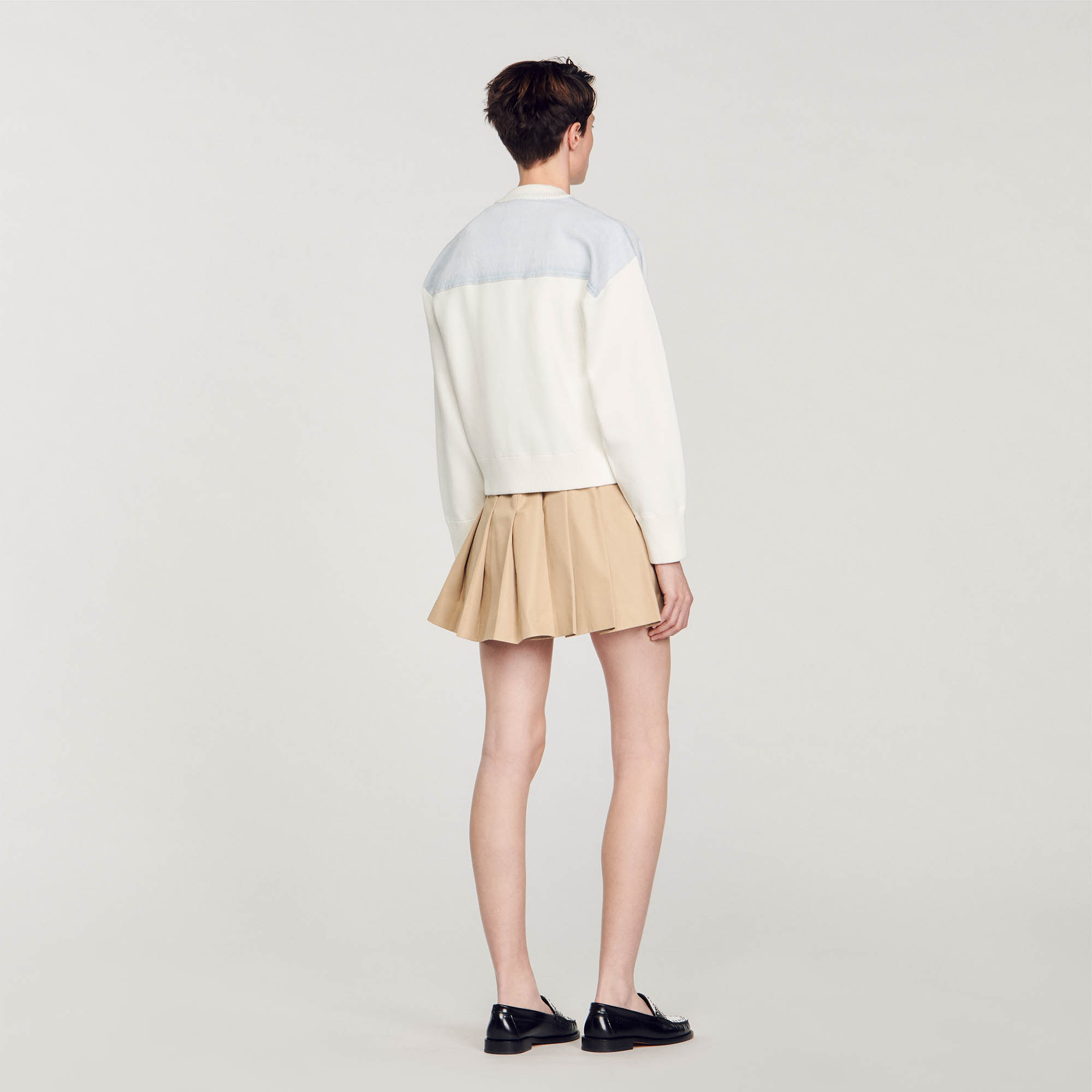 Dual-material coatigan