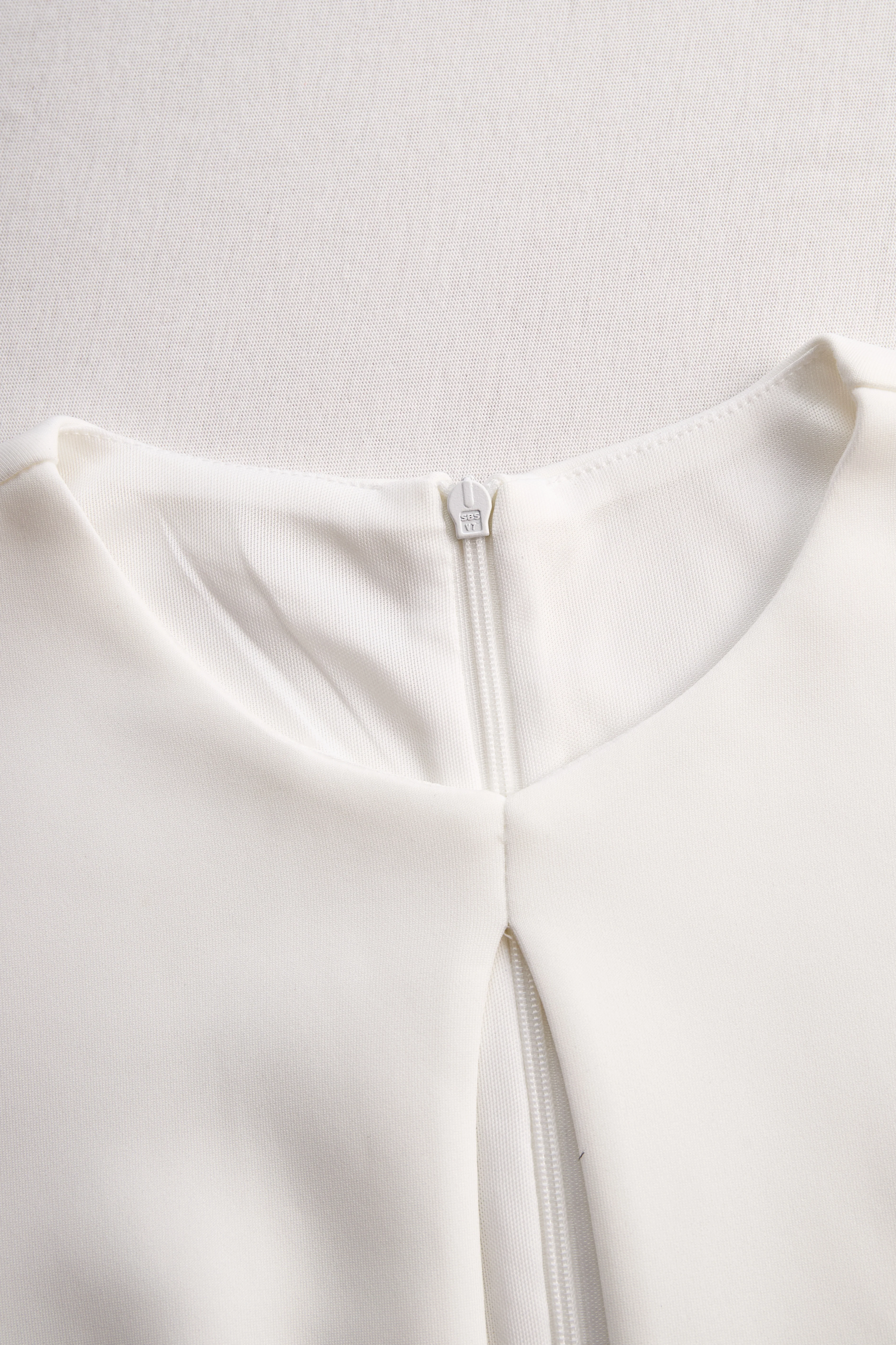 Elegant White Keyhole Pencil Dress