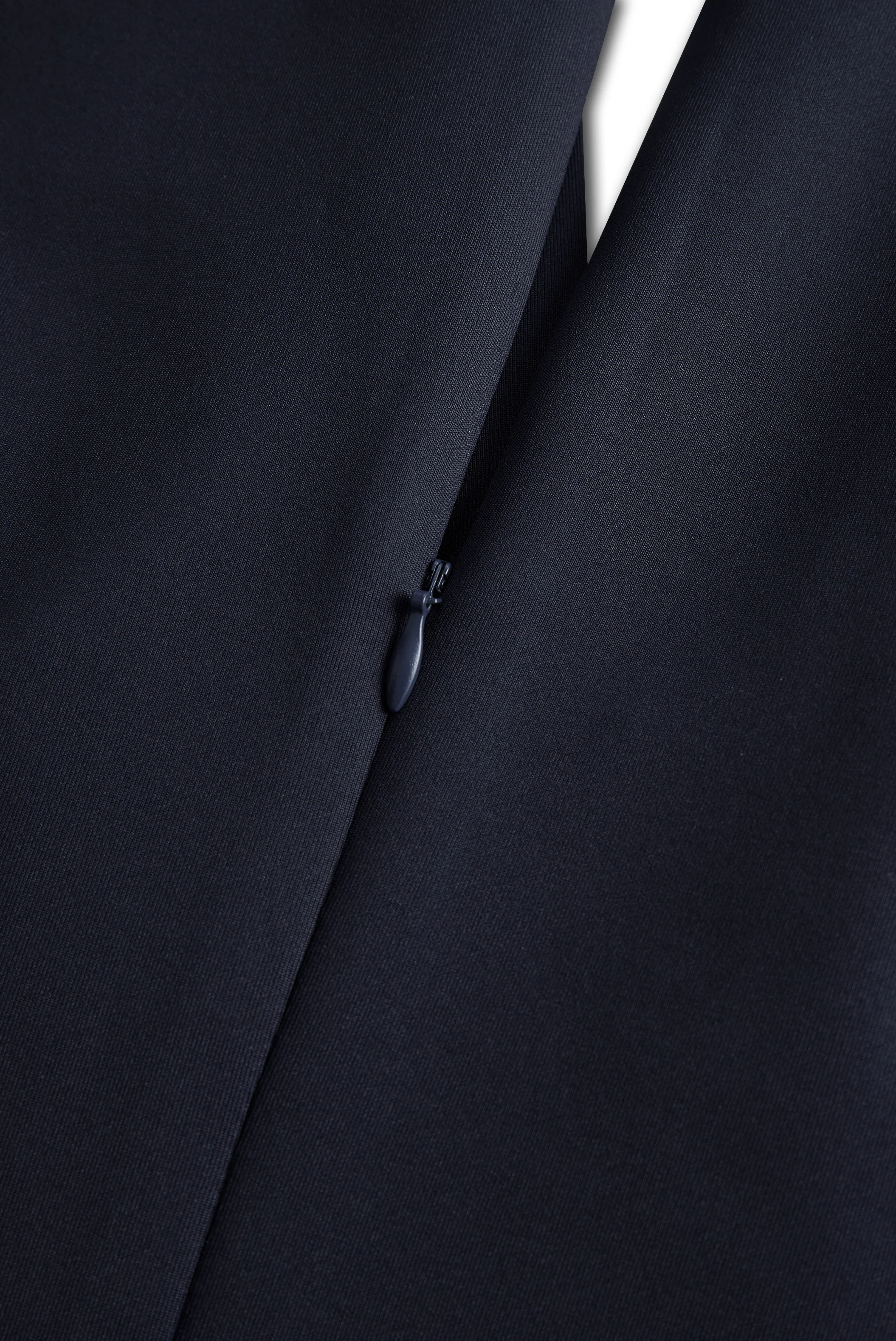 Elegant Sleeveless Navy Sheath Dress - Timeless Professional Chic