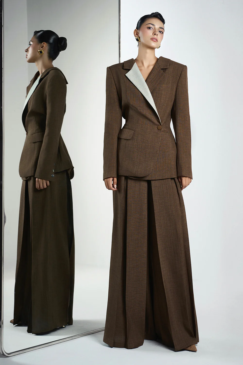 Van Hourglass Crossover Crinkle Crepe Blazer