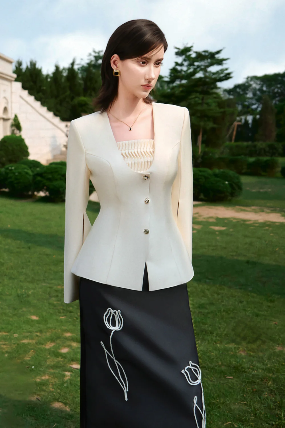 Grace Straight Embroidery Skirt