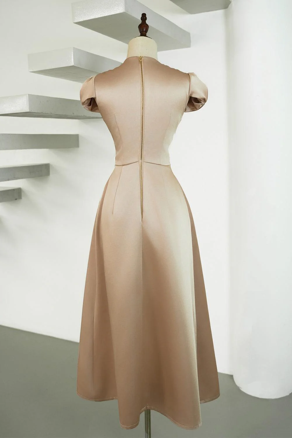 Malva A-line Puffy Sleeved Taffeta Midi Dress