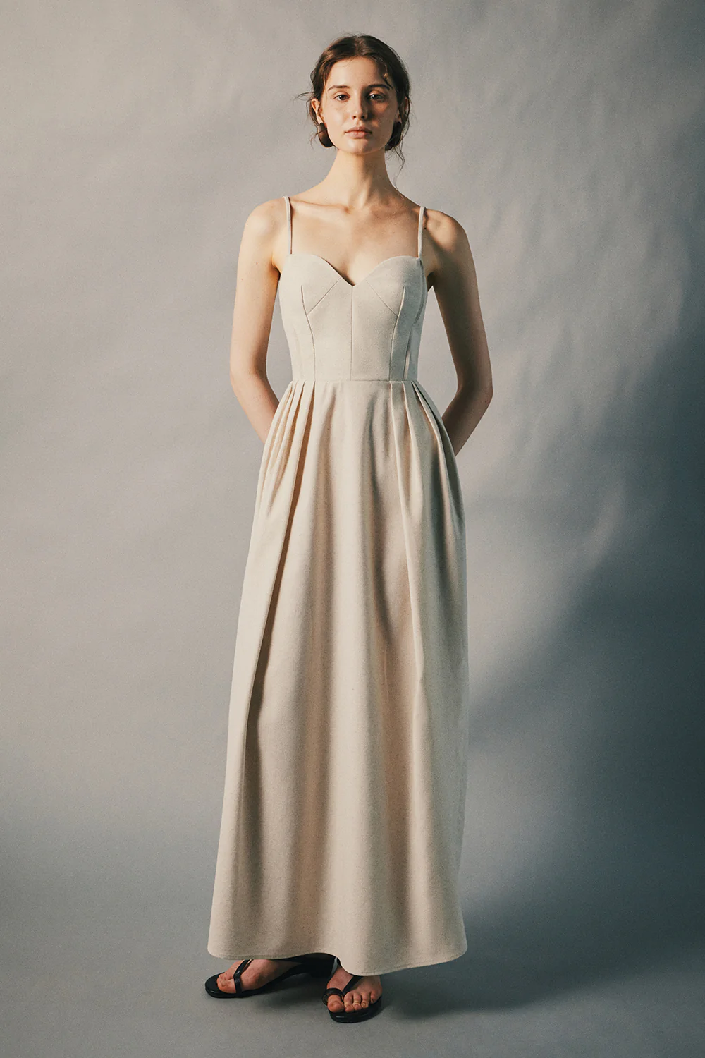 Sculpted Strap Sweetheart Pleated Maxi Dress