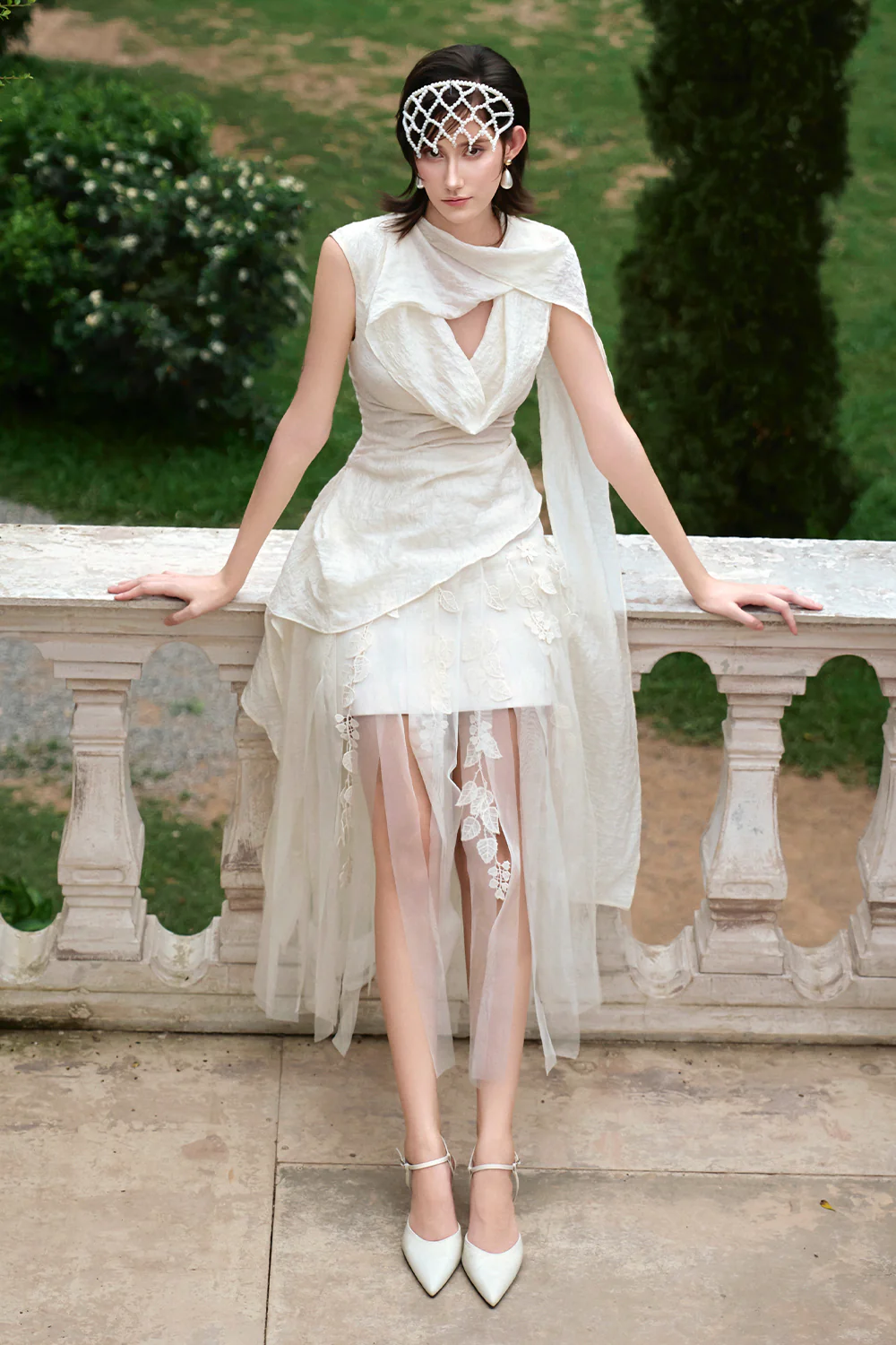 Dewlight Asymmetric Jacquard Top