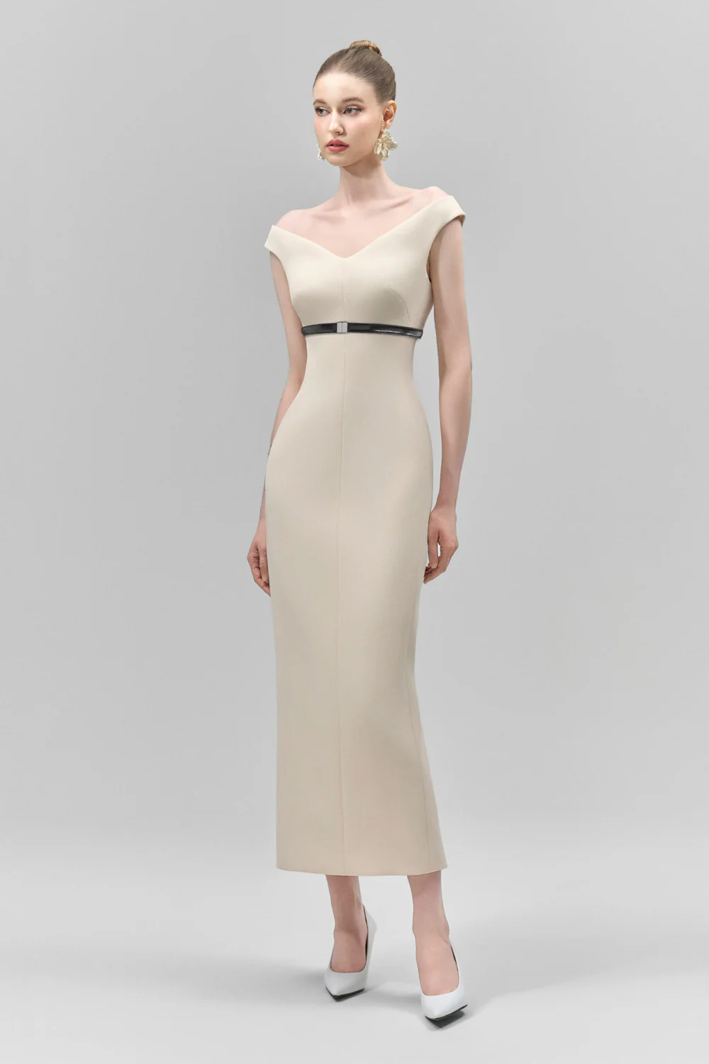 Ismera Sheath V-Neck Crepe Calf Length Dress