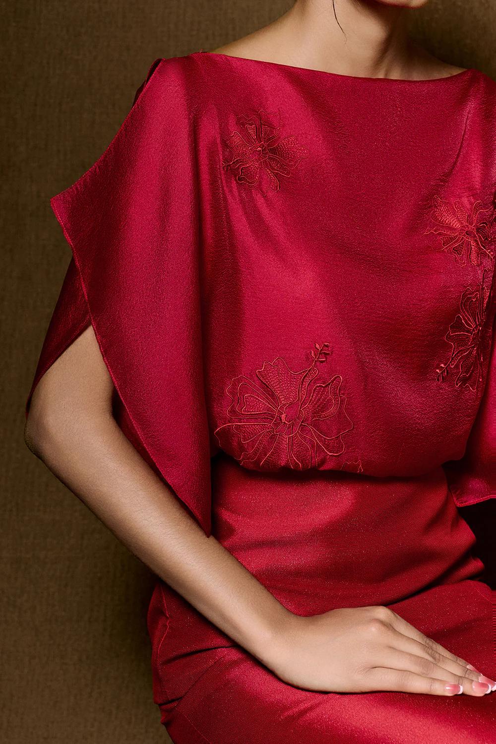 Scarlett Butterfly Sleeve Embroidery Top