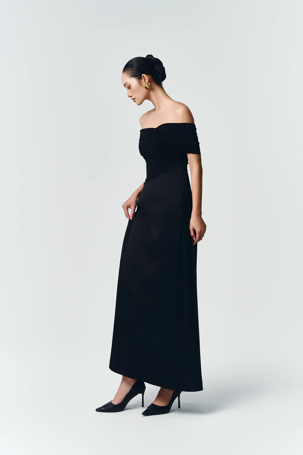 Silvera Off-Shoulder Gathering Maxi Dress