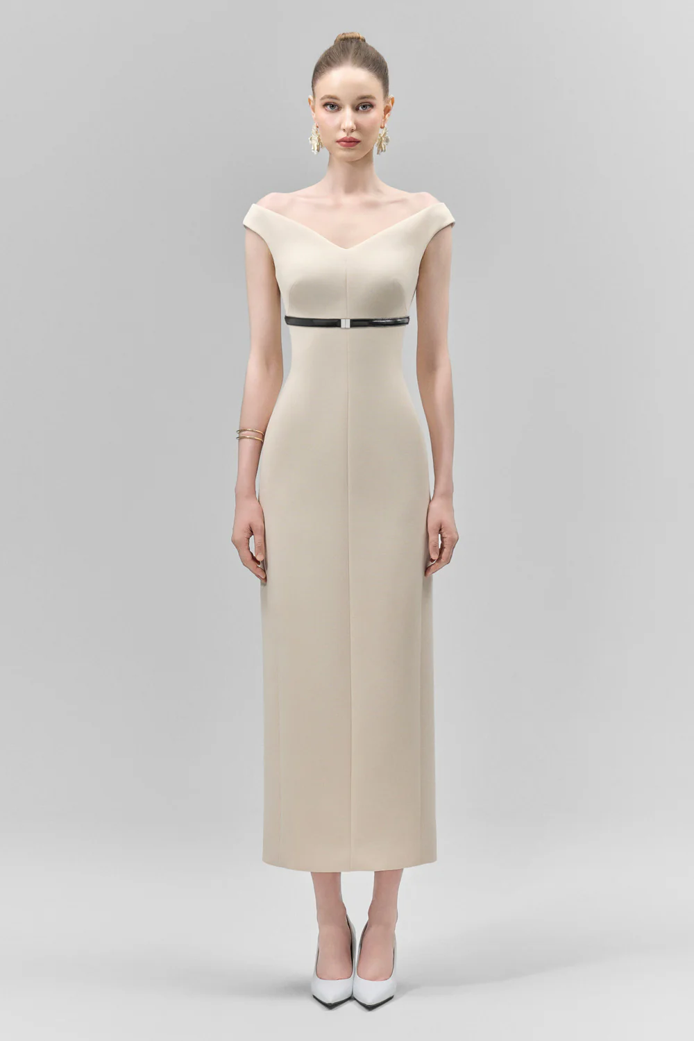 Ismera Sheath V-Neck Crepe Calf Length Dress