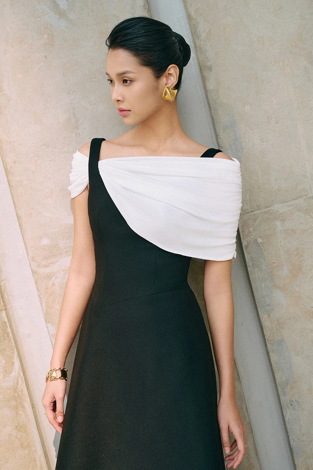 Radiant A-line Cold Shoulder Sleeved Cotton Jersey Calf Length Dress