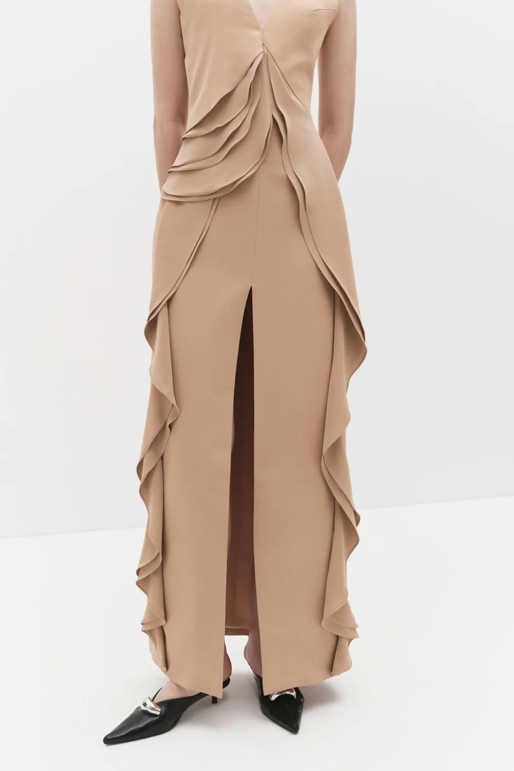 Ratih Halter Neck Ruffle Maxi Dress