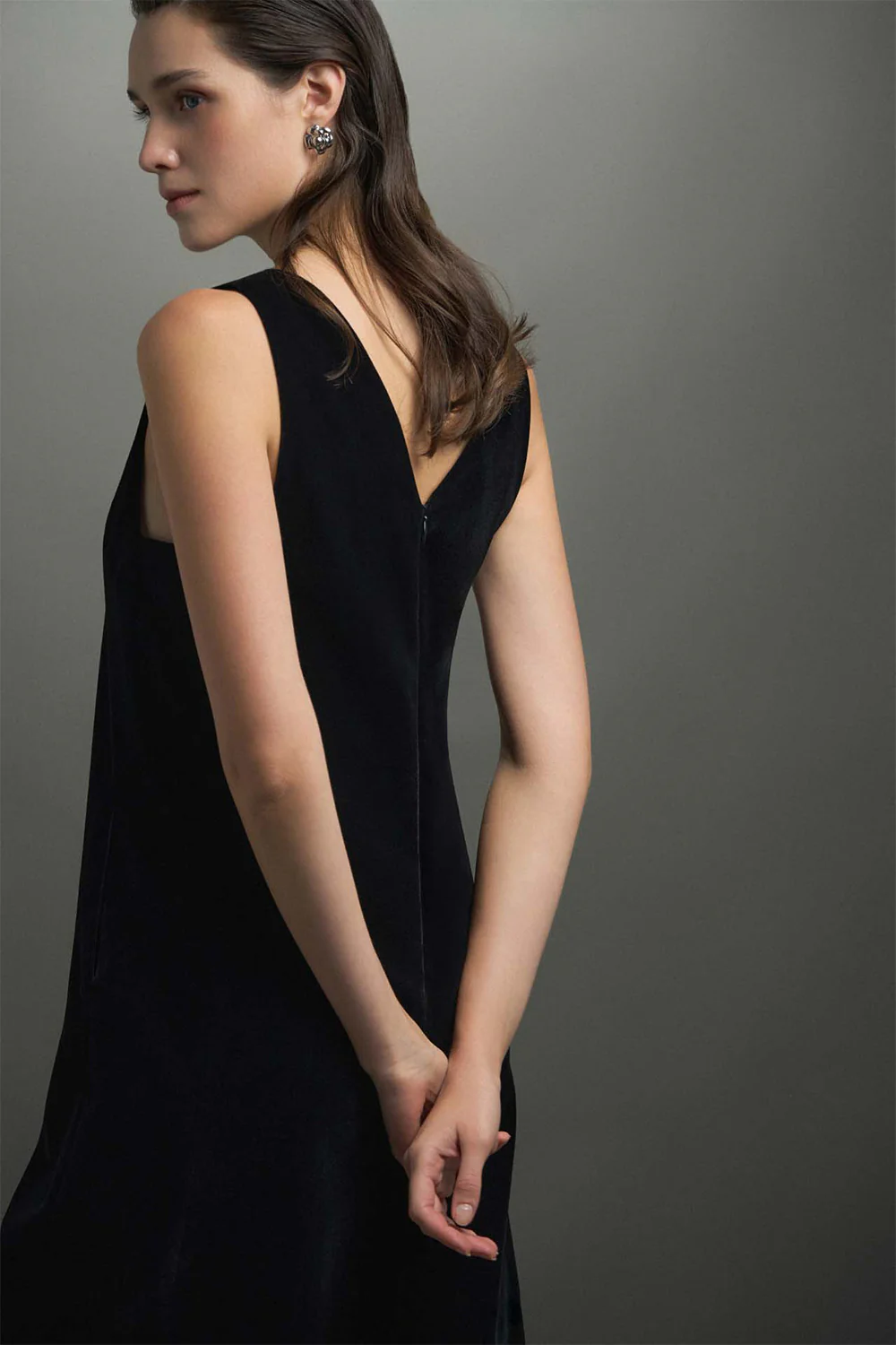 Laura Trapeze Neck Velvet Midi Dress