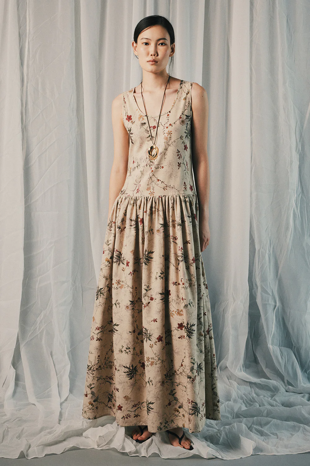 Suntrail Scoop Neck Gathering Maxi Dress