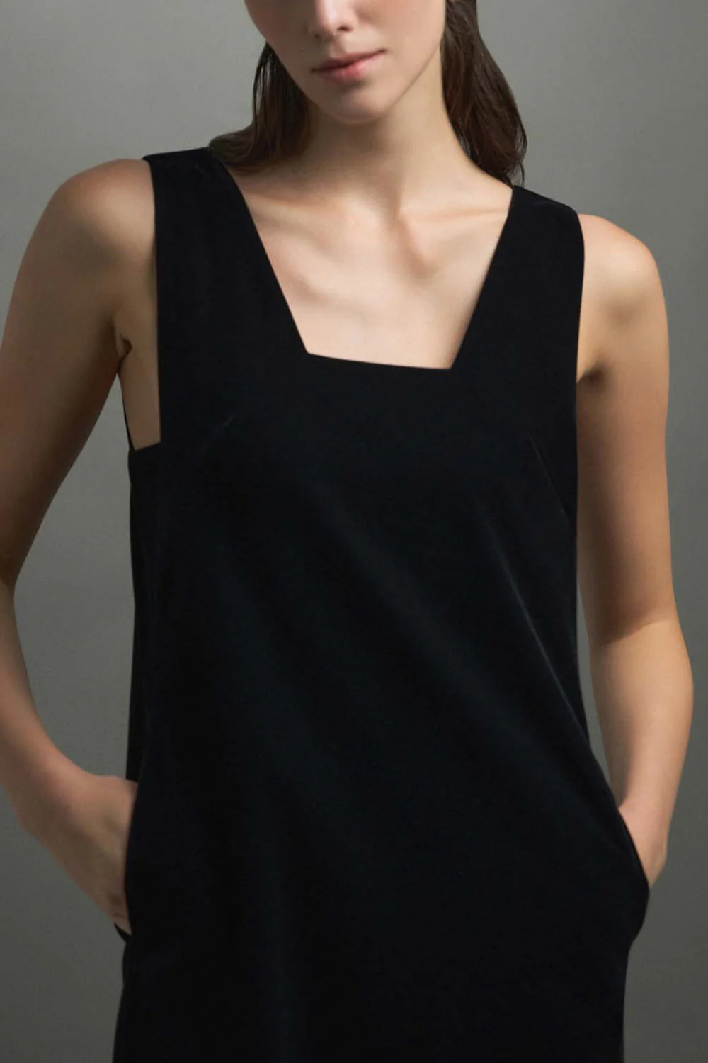 Laura Trapeze Neck Velvet Midi Dress