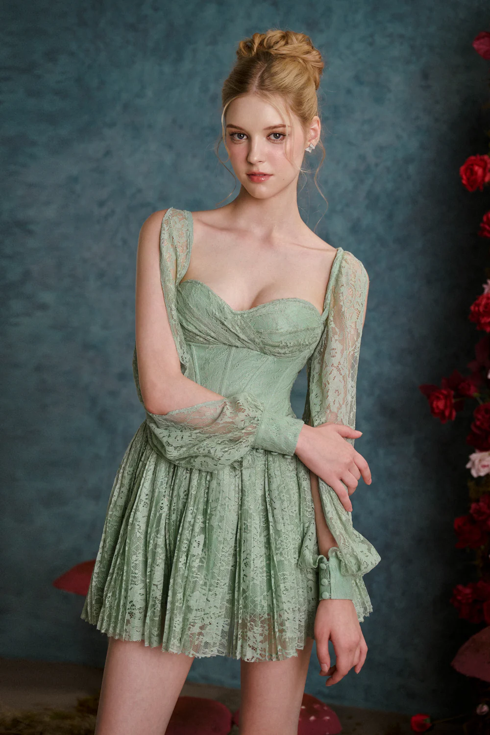 Tinkerbell A-line Split Sleeved Lace Mini Dress